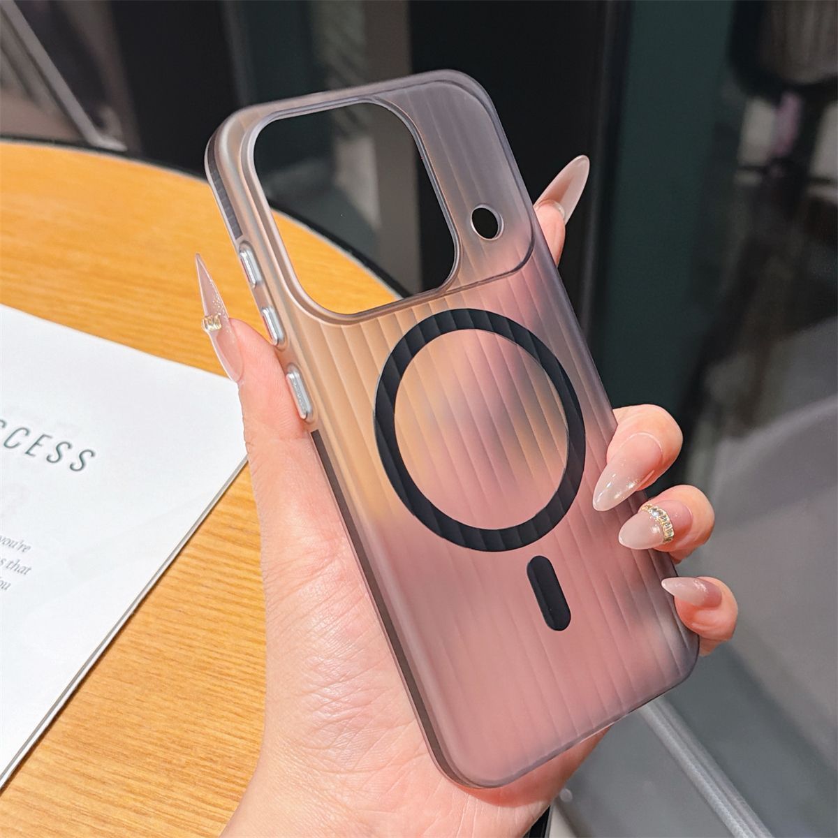 Luxury Ice Fog Corrugated Stri - Oppo Find X8 评论和价格