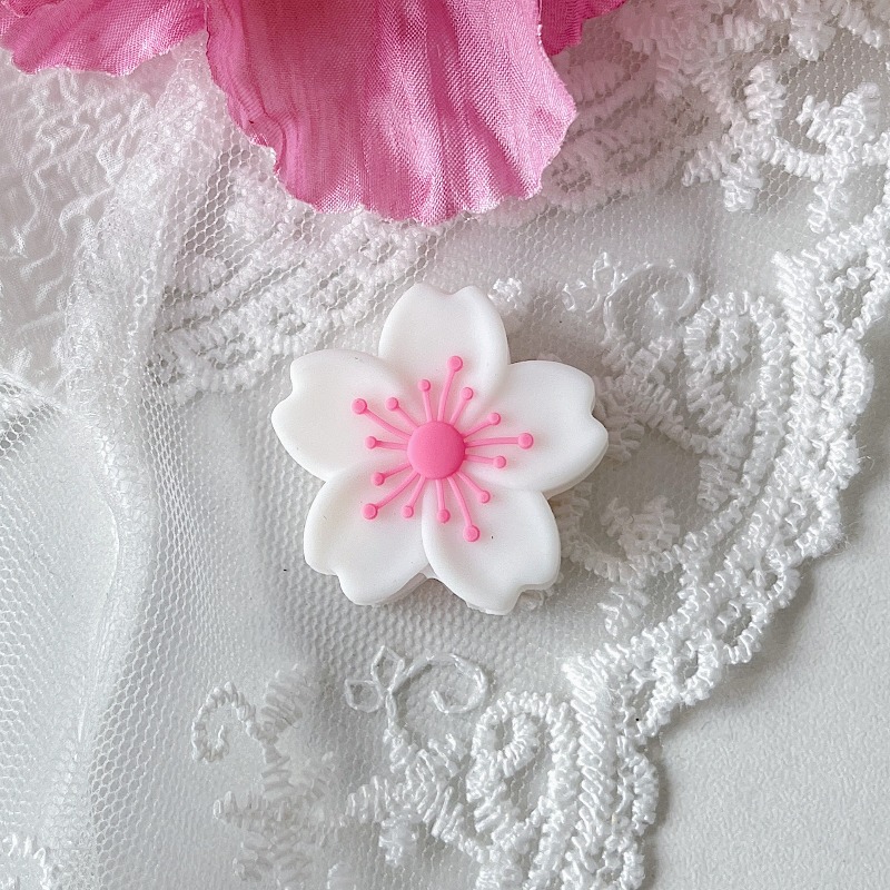 Cute Cartoon Flower Clouds Cab - Usb Data Cable 评论和价格