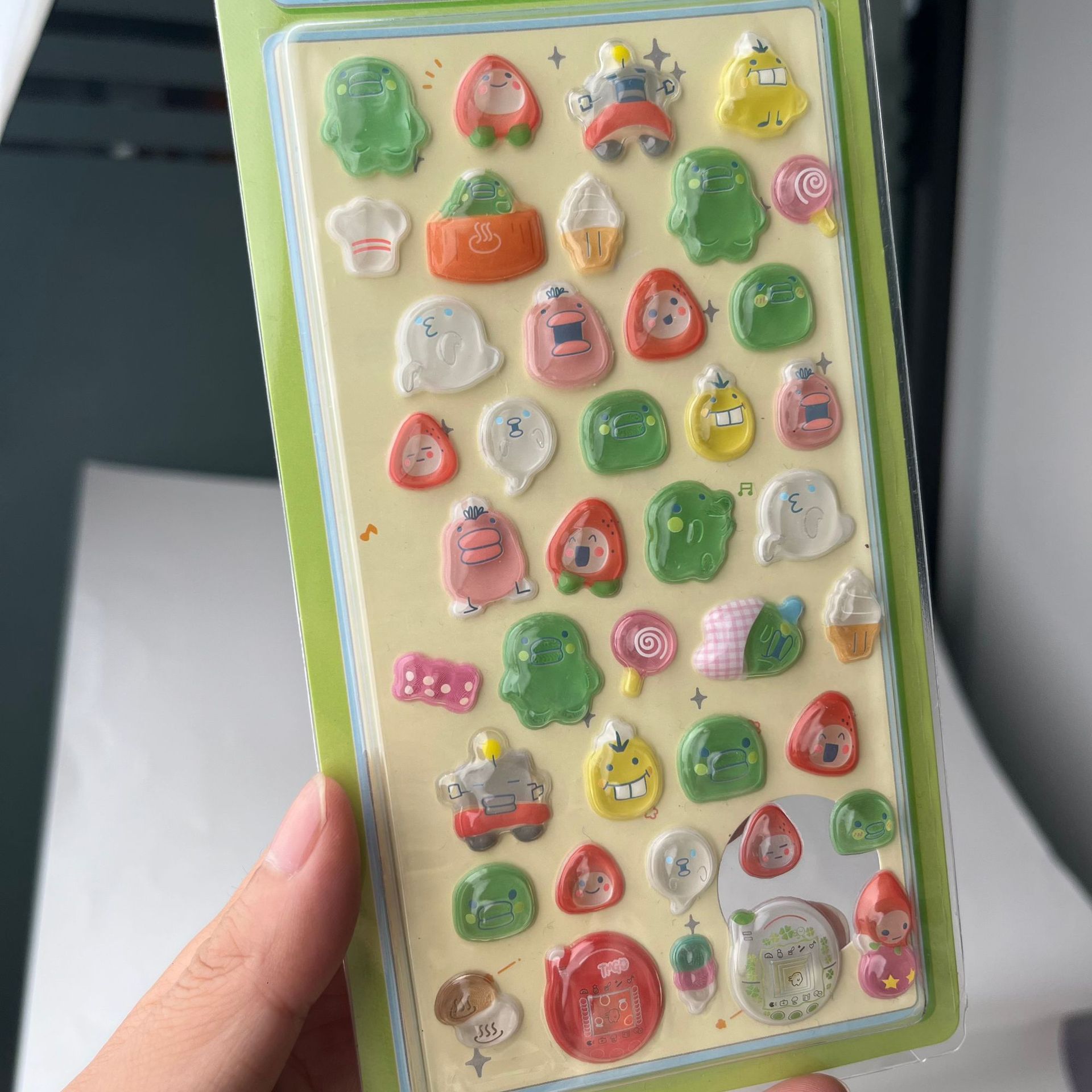 Cute Tamagotchi 3D Puffy Stick - Phone Accessories And Electronics 评论和价格
